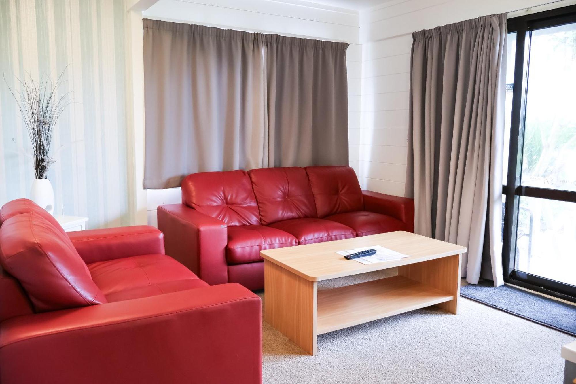 Bounty 4* Paihia